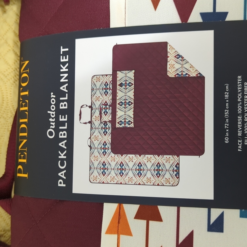 Pendleton outdoor packable blanket